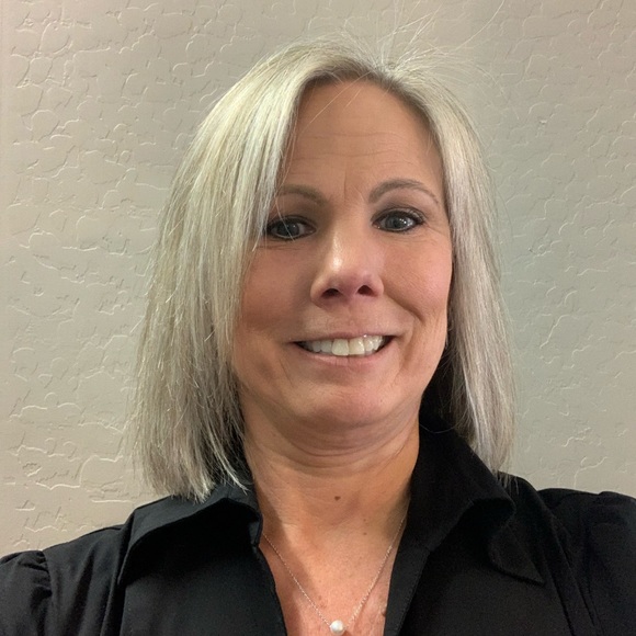 Meet your Posher, Melisa - Picture 1 of 1